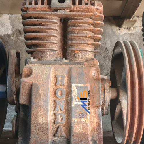 Double piston local air compressor